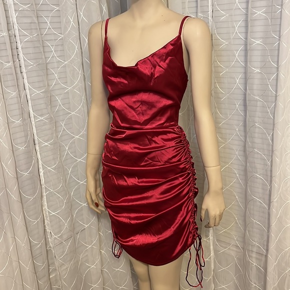 Red Satin Ruched Hem Sleeveless Dress - Picture 2 of 10